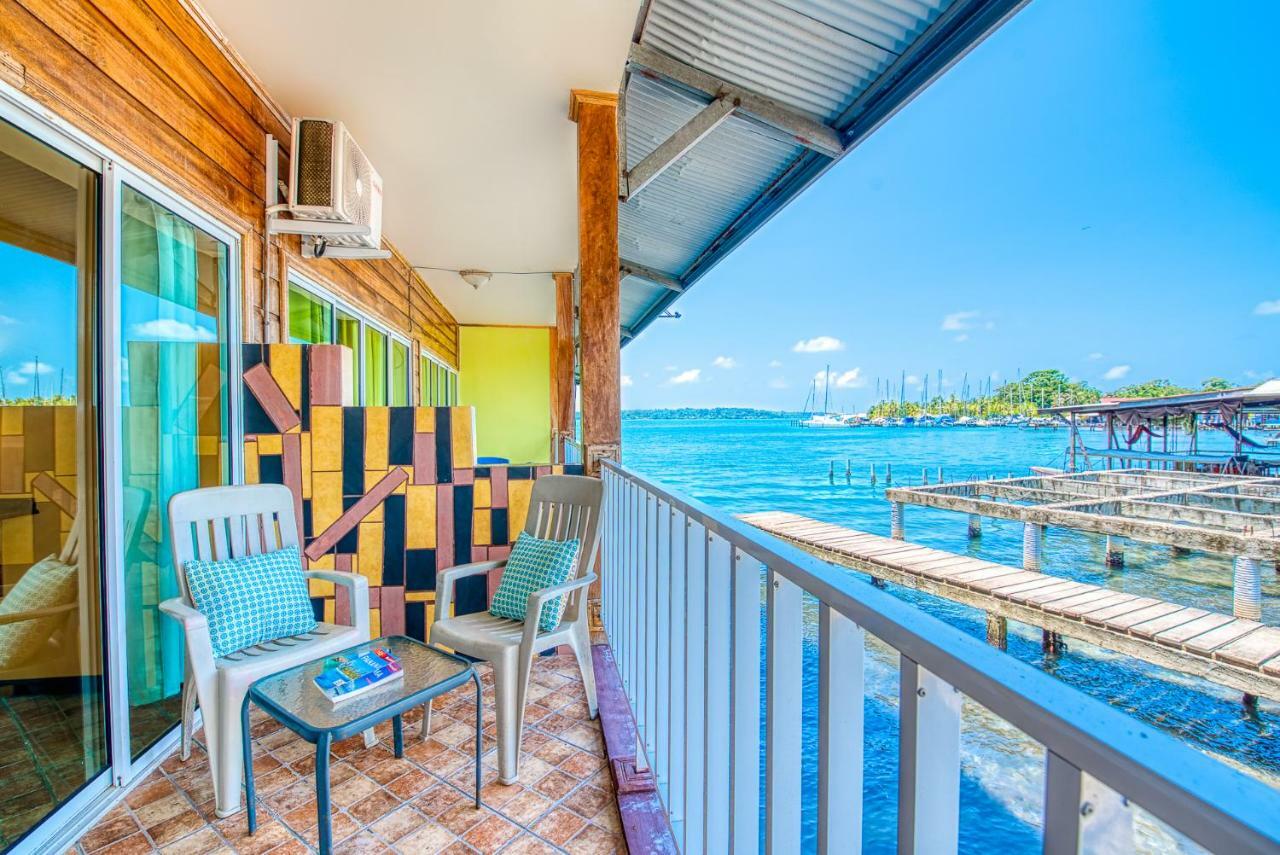 Los Balcones Over The Sea Hotel Bocas del Toro Exterior photo