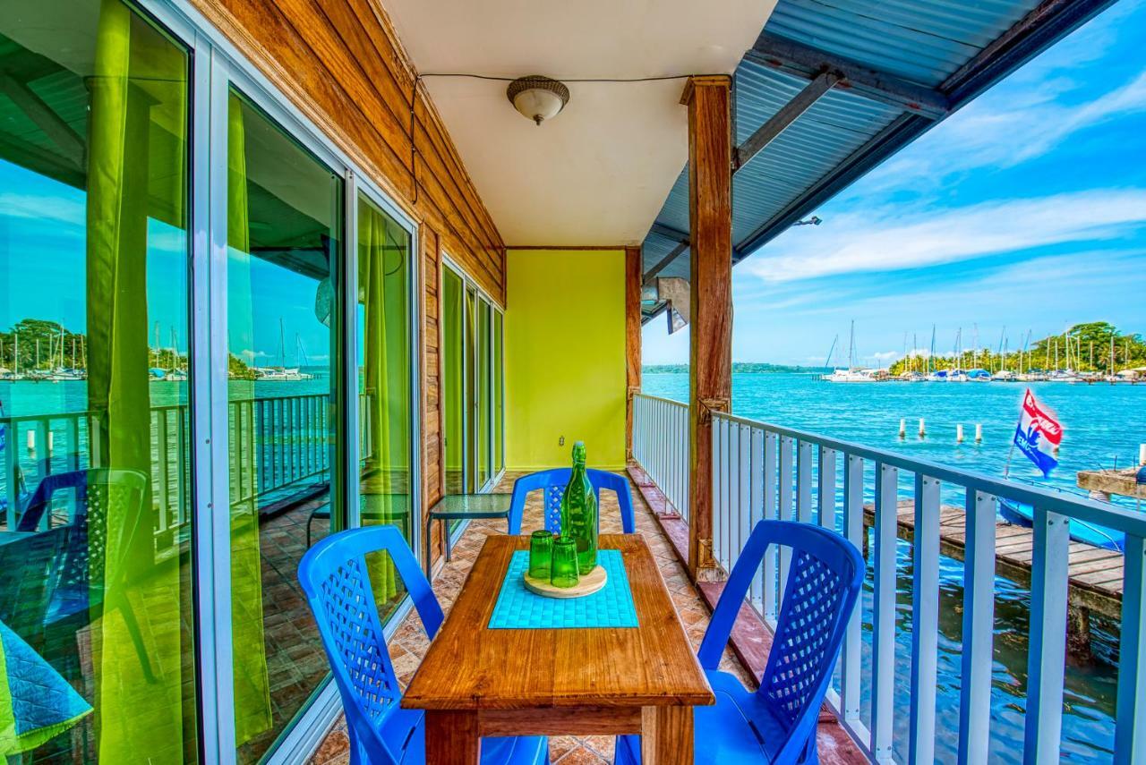 Los Balcones Over The Sea Hotel Bocas del Toro Exterior photo