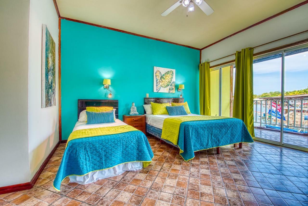 Los Balcones Over The Sea Hotel Bocas del Toro Exterior photo