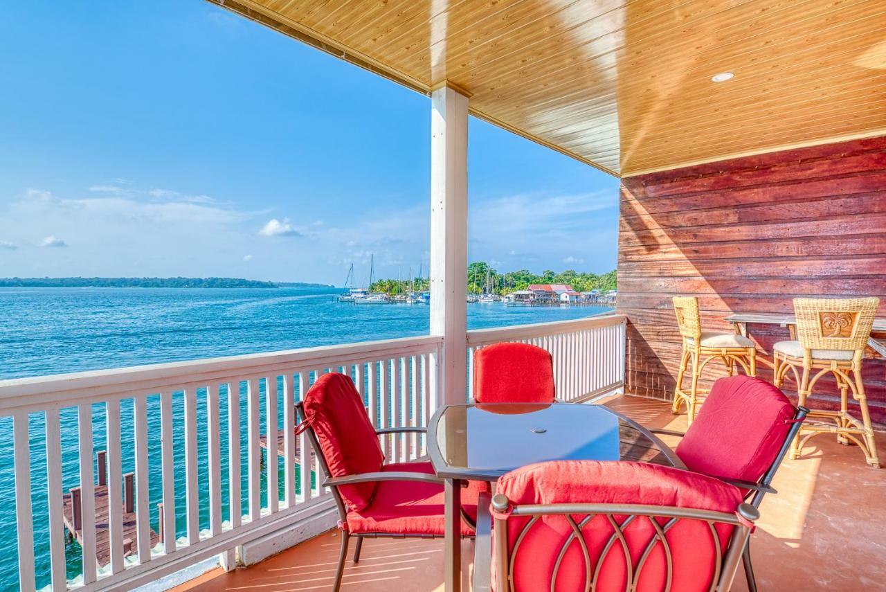 Los Balcones Over The Sea Hotel Bocas del Toro Exterior photo